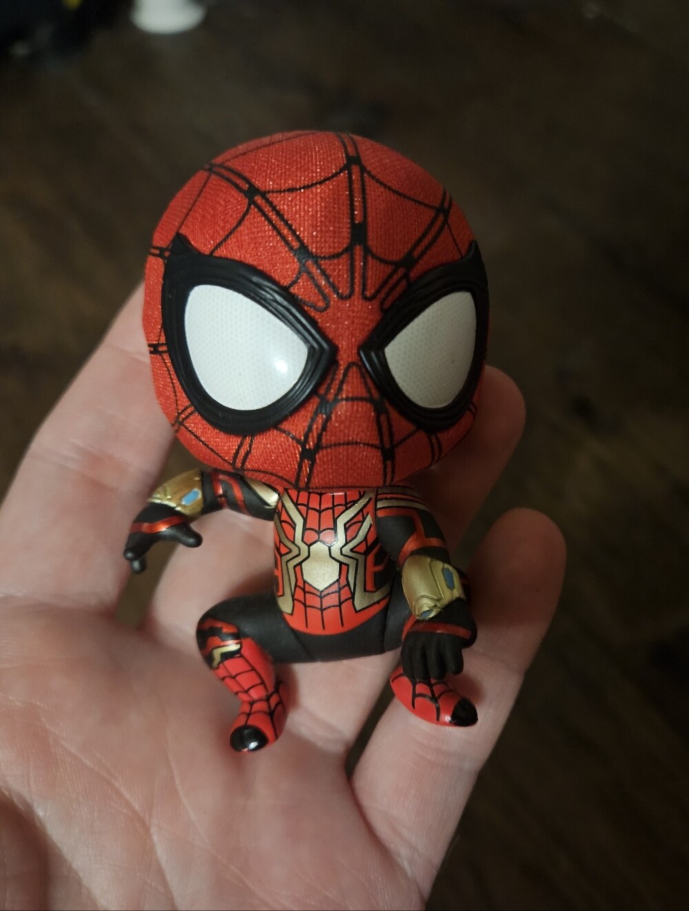 Hot Toys Cosbaby Marvel Spider-Man Integrated Suit Figure Used Condition Toy. 